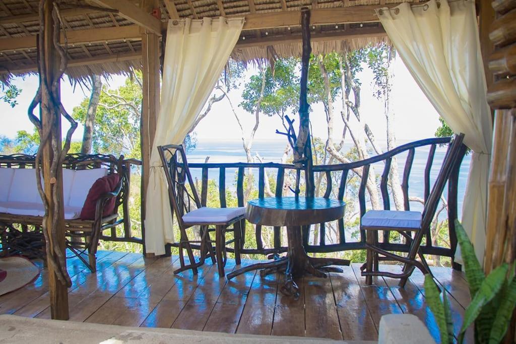 Ocamocam Azur Inn Бусуанга Экстерьер фото