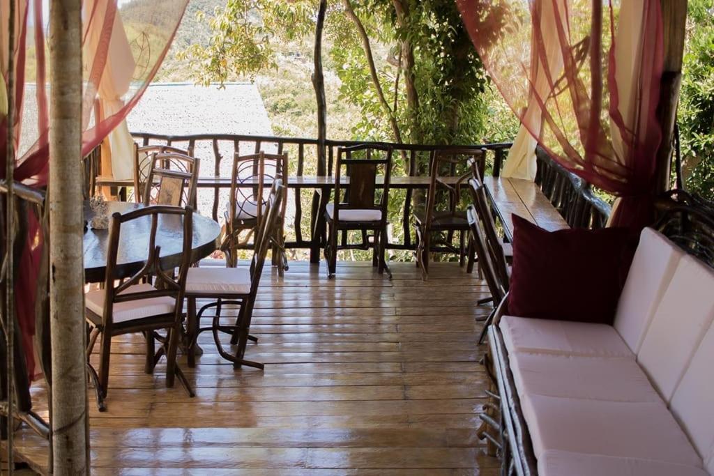 Ocamocam Azur Inn Бусуанга Экстерьер фото